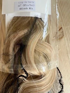 20/22" Clip in Hair Extensions CURLY Blonde Mix #18/613 FULL HEAD 8pcs - Picture 1 of 1