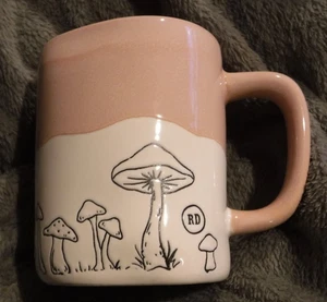 RAE DUNN ARTISAN COLLECTION BY MAGENTA  MUSHROOM 295 Retro Ivory Pink Coffee MUG - Picture 1 of 7