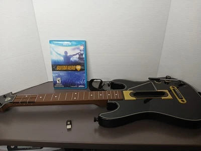 Nintendo Wii Guitar Hero Live Set da Gioco Nero con Controller per Chitarra  - Immagine 1 di 4