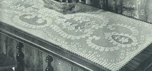 Vintage 1946 Crochet Pattern Lily TABLE SCARF IN FILET CROCHET 19x51" - Picture 1 of 1