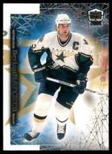 1999-00 Pacific Dynagon Ice Derian Hatcher #64  Dallas Stars