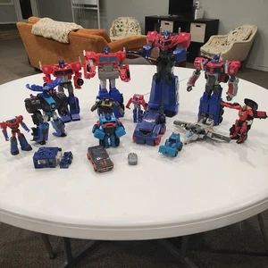 16 Stück Konvolut Transformatoren, Decepticons und Autobots - Bild 1 von 17