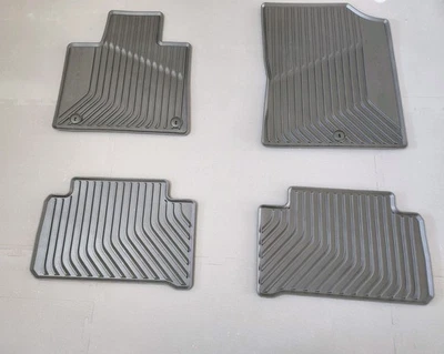 Всепогодные напольные коврики 2021-2024 KIA SORENTO черные от оригинального производителя (полный комплект) - Изображение 1 из 4