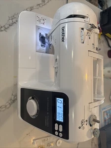 ST150HDH Strong & Tough Computerized Sewing Machine Pre-Owned - Picture 1 of 10
