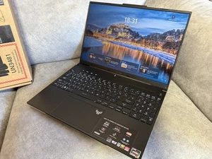 Asus TUF Gaming A16 Advantage 16" AMD Ryzen 7 1TB SSD 16GB RAM RX 7700S - Win 11 - Picture 1 of 6