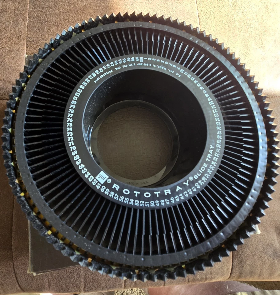 Vintage GAF Sawyer Rotary Slide Tray Holds 100 Slides w/Box - Image 1 of 2