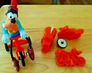 GOOFY ON TRICYCLE - VINTAGE 1977 WALT DISNEY TOYS~~ & MOTORCYCLE AND MORE PARTS - Picture 1 of 10