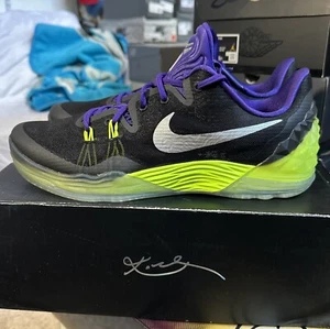 Size 11 - Nike Zoom Kobe Venomenon 5 Joker Rare 749884-005 - Picture 1 of 15