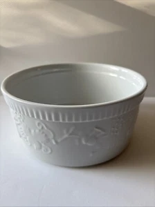 CRATE AND BARREL WHITE FRUIT EMBOSSED SOUFFLE CASSEROLE DISH 8.5x4” - Picture 1 of 17