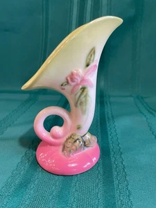 Vintage Hull Pottery Circa 1940’s Woodland Cornucopia Vase - Picture 1 of 8