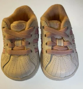 Zapatos Adidas Originals para Bebés/Niños Pequeños Talla EE. UU. 2K Blancos con Rayas Rosas - Imagen 1 de 7