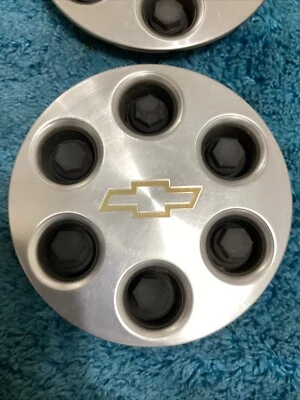 ЦЕНТРАЛЬНЫЙ КОЛПАК КОЛЕСА ASTRO, AVALANCHE, SUBURBAN, TAHOE OEM ИЗ СПЛАВА #15004143 1 шт. - Изображение 1 из 4