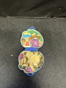 Vintage Polly Pocket 1995 DISNEY La Bella e la Bestia Compatto - Foto 1 di 5