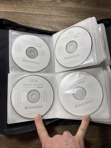 Zondervan NIV Audio Holy Bible on 64 CDs Complete Old & New Testament 2001 - Picture 1 of 4