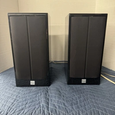VIENNA ACOUSTICS HAYDN GRAND - 2 WAY - 50-180W BOOKSHELF SPEAKERS - FULLY TESTED - Image 1 of 4