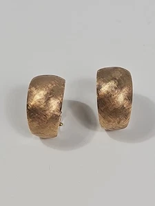 Pendientes de aro anchos vintage de oro amarillo de 14k con clip a presión 11 gramos - Imagen 1 de 6