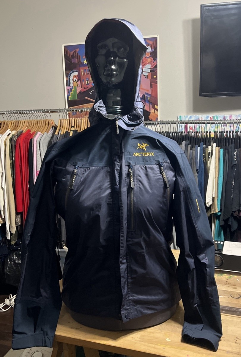 Arc'teryx Rain Coats Blue Coats, Jackets & Vests for Men for