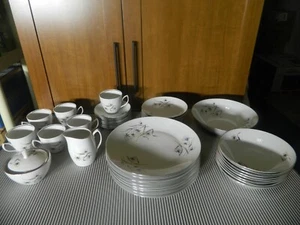 Chodziez Fine China Barbara 054102 Made in Poland 41 Pieces - Picture 1 of 16