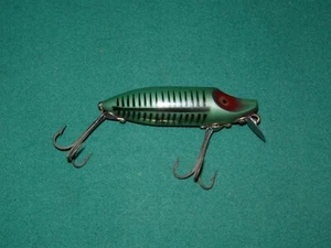 Antique Heddon River Runt 9119XRG Color Green Shore Minnow Fishing Lure - Picture 1 of 4
