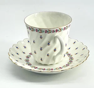 Lomonossow Tasse Untertasse Russland Demitasse Heidelbeermuster gewelltes Porzellan - Bild 1 von 11