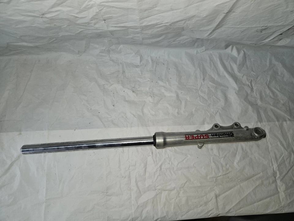 TUBE DE FOURCHE CHUNLAN CL 125 CL125-6 (HONDA) - Photo 1/4