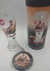 Harley Davidson American Beauty Pilsner Vidrio con Juego de 2 Posavasos y Caja Original  - Imagen 1 de 5