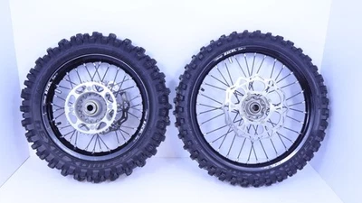 Juego de ruedas negras KTM 85 SX 2022 Excel 17/14 con bujes discos piñón etc Stock OEM Foto 1 de 4