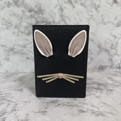 Estuche con soporte para pasaporte Kate Spade New York Hop To It Rabbit Imogene WLRU3199 Foto 1 de 4