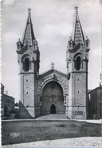 CP 07 Ardèche - La Louvesc - Façade de la Basilique - Picture 1 of 2
