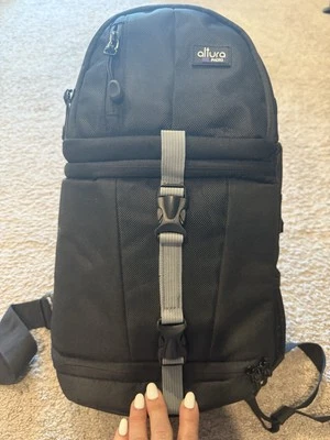 Bolsa honda para cámara fotográfica Altura con divisores Foto 1 de 4