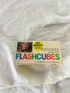 Vintage Sylvania Blue Dot Flashcubes Kamera Blitzwürfel 3er Pack 12 Blitz - Bild 1 von 1