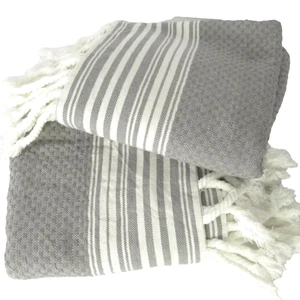 Cupcakes und Kaschmir 2 Euro Kissenbezüge strukturiert grau weiß Fransen Inlett - Bild 1 von 12