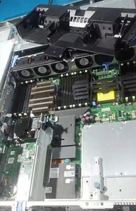 Dell R740 Server 16x2.5" 256G RAM 8X1.8T SAS 2X 100G NIC 2x intel Gold 6152 CPU - Afbeelding 1 van 4