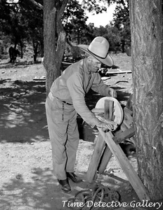 Cowboy Sharpening a Knife - 1940 - Vintage Photo Print - Picture 1 of 1