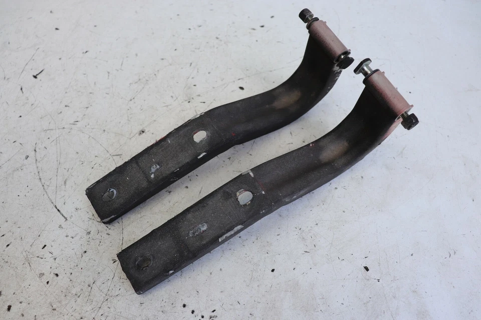 Par de bisagras tapa motor trasero Ferrari 348 TB 62061500 J161 Foto 1 de 1