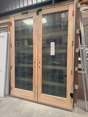 Andersen 400 series door Fiberglass on the outside wood on the inside - Image 1 of 2