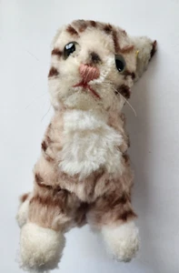 Vtg Steiff stuffed sitting cat/kitten, 6 1/2", Germany - Picture 1 of 6