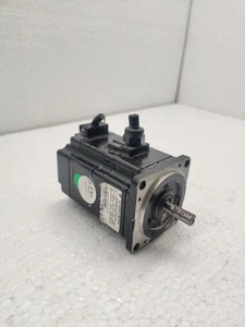 YASKAWA SGMPH-01AAE-YA11 SERVO MOTOR ( USED CONDITION ) - Picture 1 of 4
