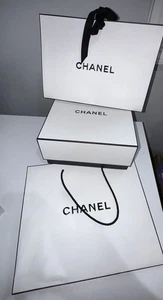 CHANEL weiße leere Geschenkbox + Tasche + Geschenktüte - Bild 1 von 5