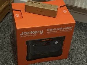 Jackery Explorer 1000 v2 Portable Power Station(2024 New),1070Wh LiFePO4 Battery - Picture 1 of 4