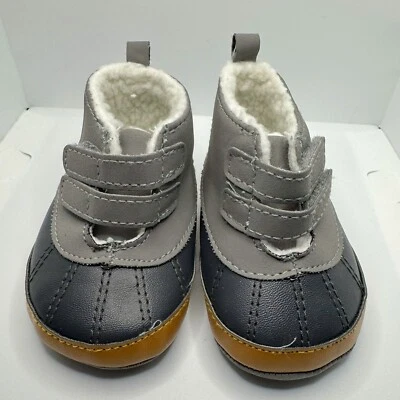 NUEVAS Botas de Bebé Carter’s Suela Suave Talla 3-6 Meses Foto 1 de 4