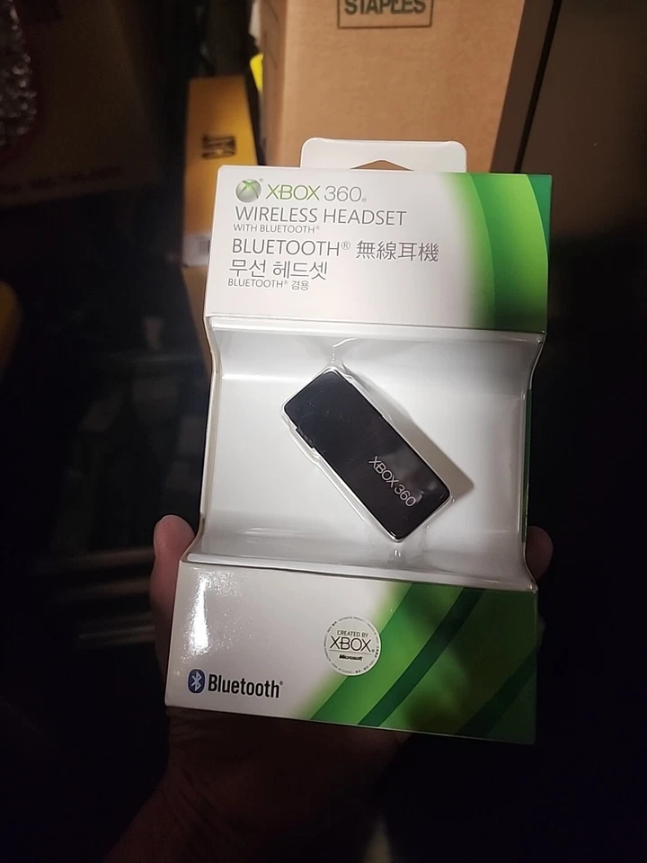 Xbox 360 Bluetooth Wireless Headset Mic - Image 1 of 4