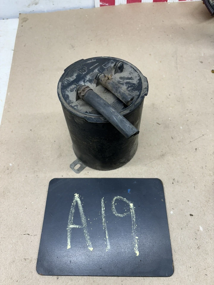 1981 87 1988 MONTE CARLO CUTLASS CAMARO IMPALA FUEL VAPOR EMISSIONS CANISTER OEM - Image 1 of 4