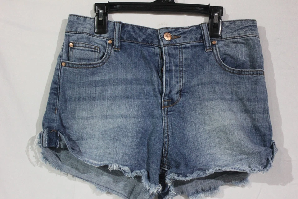 Pantalones cortos de jean para mujer Celebrity rosa talla 7/28 con botones Foto 1 de 4