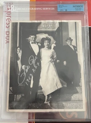 Foto de prensa de boda tipo 1 de Pete Rose 1964 firmada por JSA Beckett Cincinnati Enquirer Foto 1 de 4