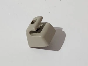 1995-2003 OEM Jaguar XJ8 XJ6 XJR XJ12 Sun Visor Support Retainer Clip HMD1084AA - Picture 1 of 5