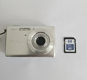 Casio Exilim EX-Z60 Digitalkamera Foto Kamera 6.0 MP Silber - Bild 1 von 5