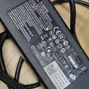 Cargador adaptador de corriente alterna DELL 19,5 V AC100-240 V 1,5 A50-60 HZ - Imagen 1 de 6