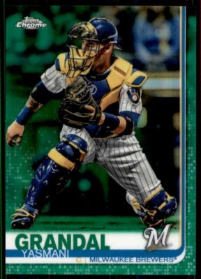 2019 Topps Chrome Green Refractor Yasmani Grandal 51/99 Milwaukee Brewers - Image 1 of 2