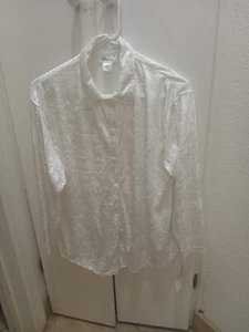 Vintage Bocoo white velvet collared button down shirt NWT Size Small - Picture 1 of 2